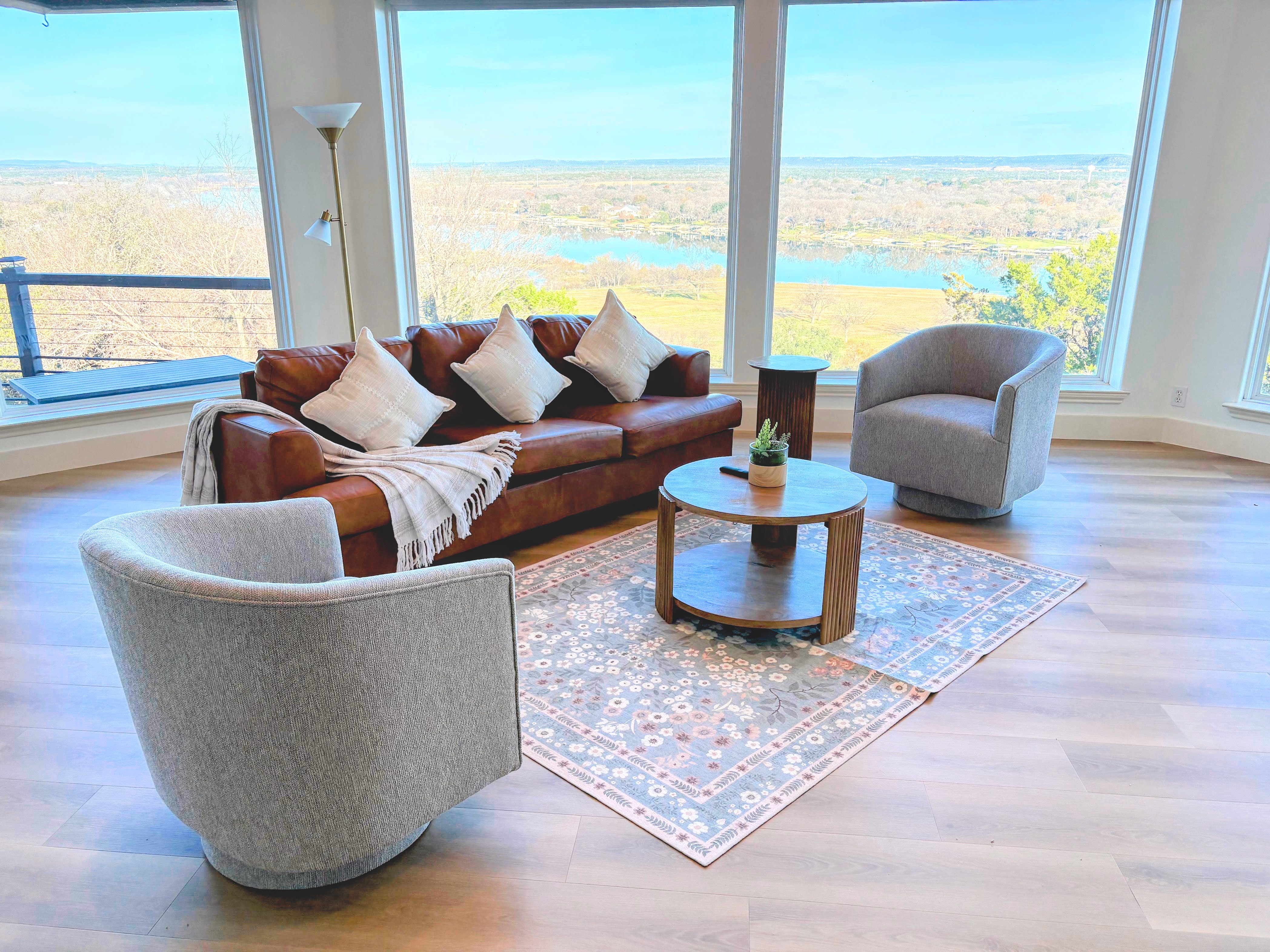 Lux HSB Estate